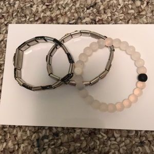Bracelet lot